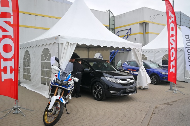 Krown Litexpo Auto Bazar 2019 parodos dalyvis