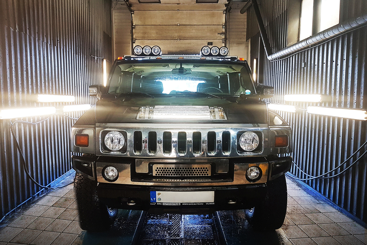 Hummer H2